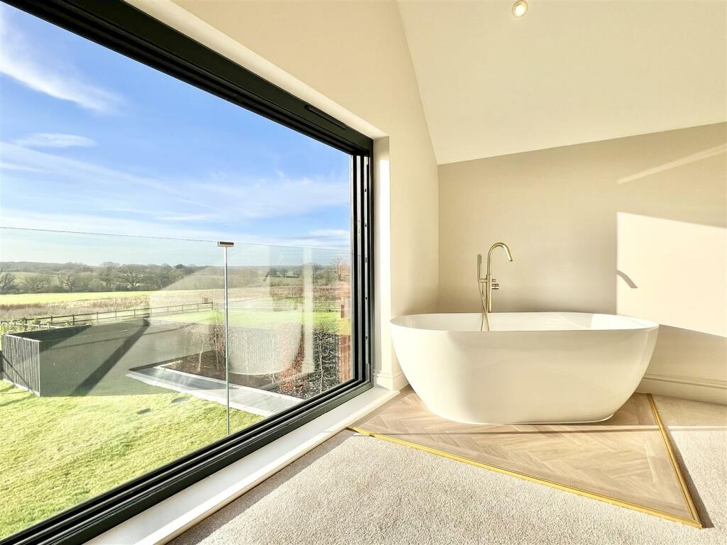 Additional image 12 of Ingatestone Road, Stock