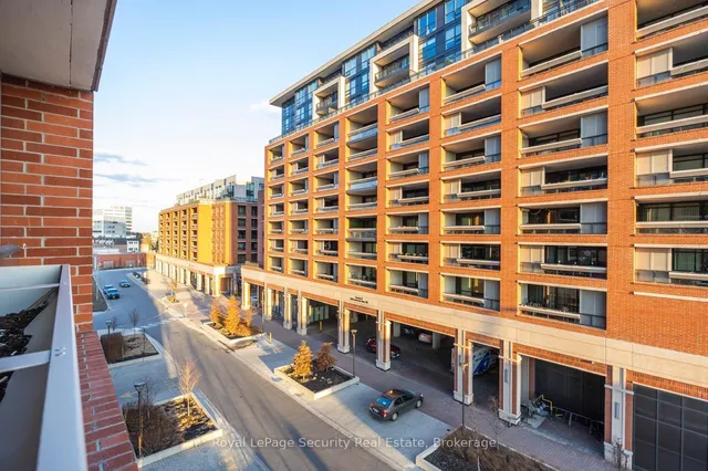 Additional image 22 of 3091 Dufferin St Unit 439