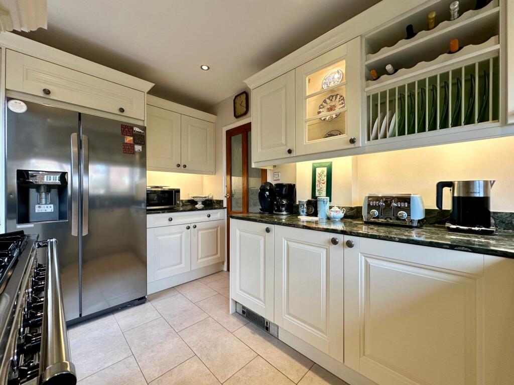 Additional image 7 of Potash Road, Billericay, CM11