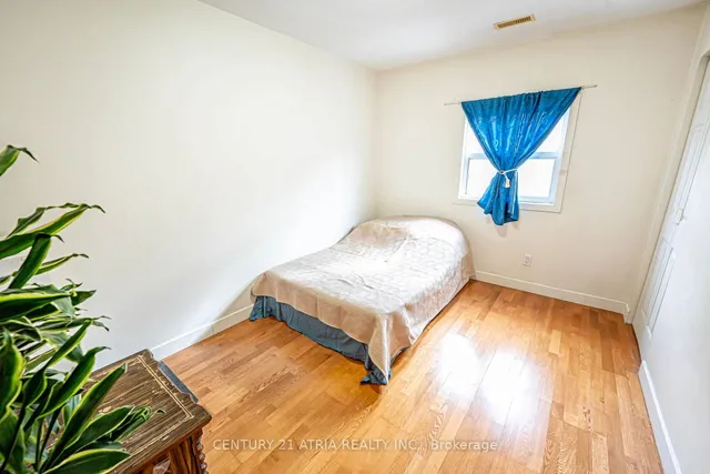 Additional image 16 of 712 Jane St