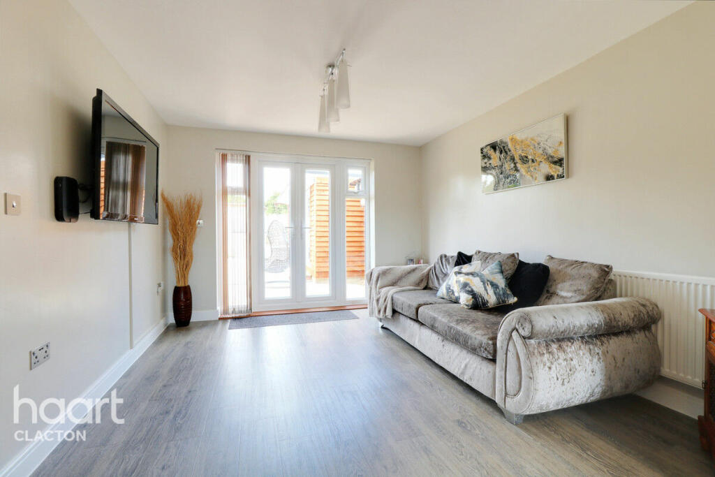 Additional image 4 of Skippers Way, Walton On The Naze