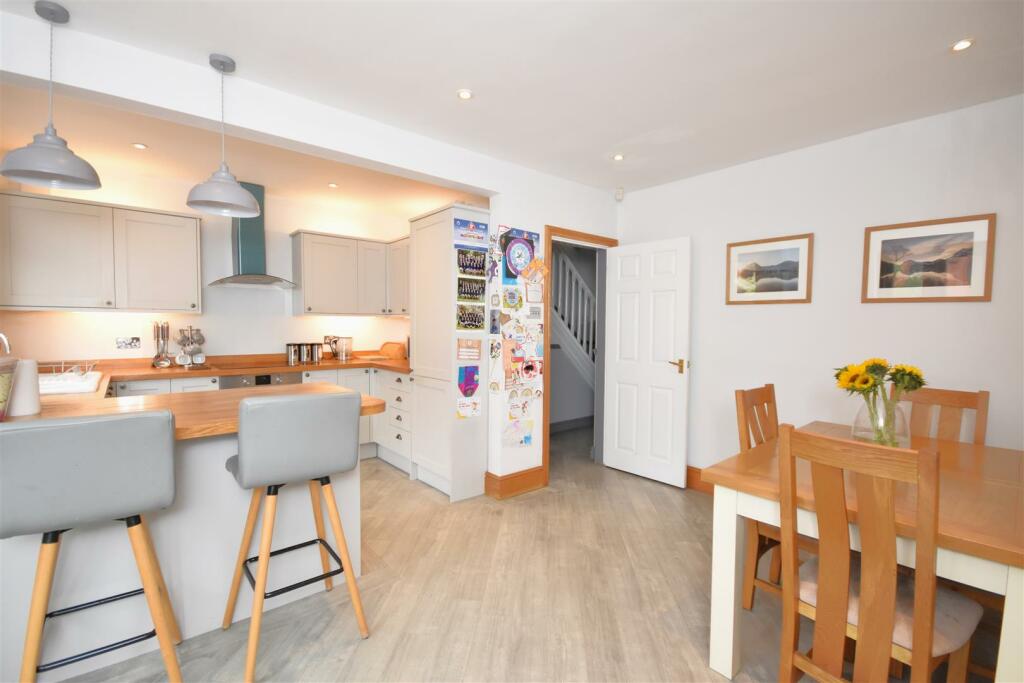 Additional image 6 of Neston Road, Willaston, Neston