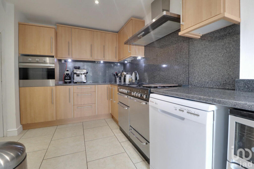 Additional image 4 of Hookfield, Harlow, CM18