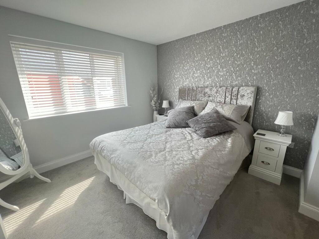 Additional image 19 of Farm Close, KIRBY CROSS, Frinton on Sea, CO13