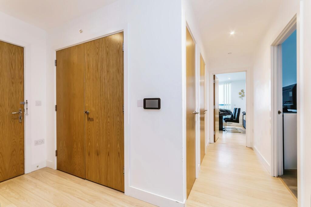 Additional image 7 of Cherry Orchard Road, Croydon, CR0