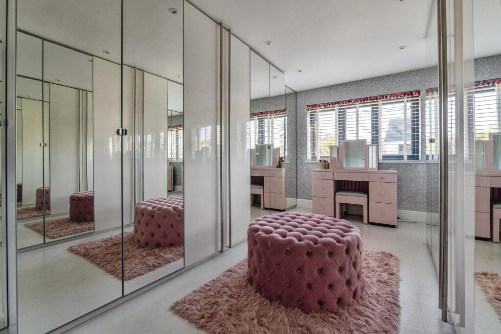 Additional image 10 of Oak Avenue, Crays Hill, Billericay, Essex, CM11