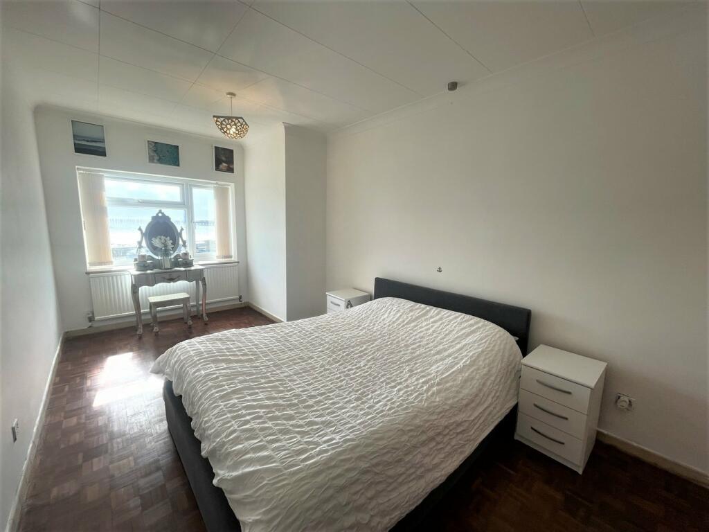 Additional image 9 of The Parade, WALTON ON THE NAZE, CO14