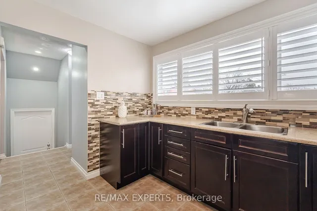 Additional image 5 of 9 Grand River Crt