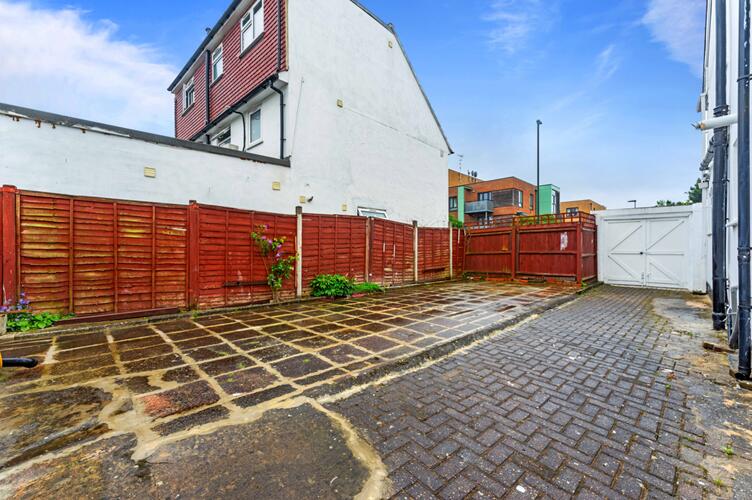 Additional image 28 of Tamworth Lane, Mitcham, CR4