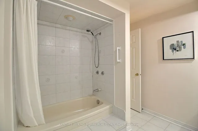 Additional image 28 of 26 Canmore Blvd