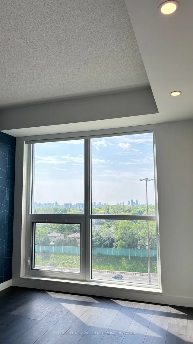 Additional image 8 of 27 Mcmahon Dr Unit #1102