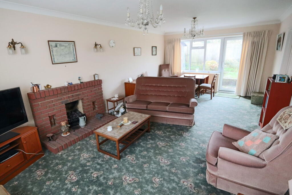 Additional image 2 of Lingfield Gardens, Coulsdon, CR5 1QQ