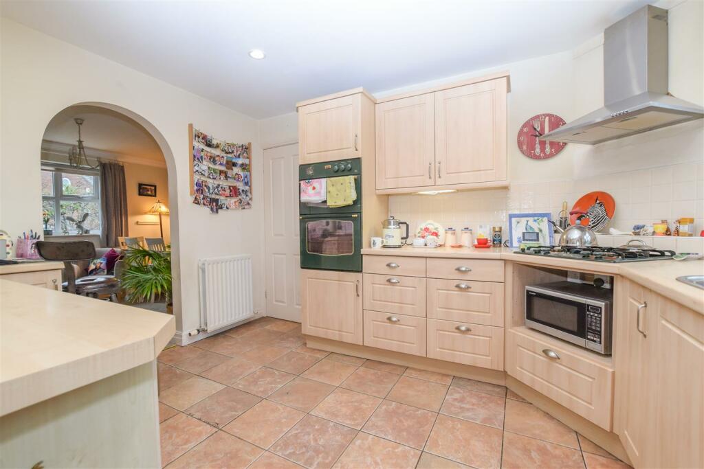 Additional image 7 of Neston Road, Willaston, Neston