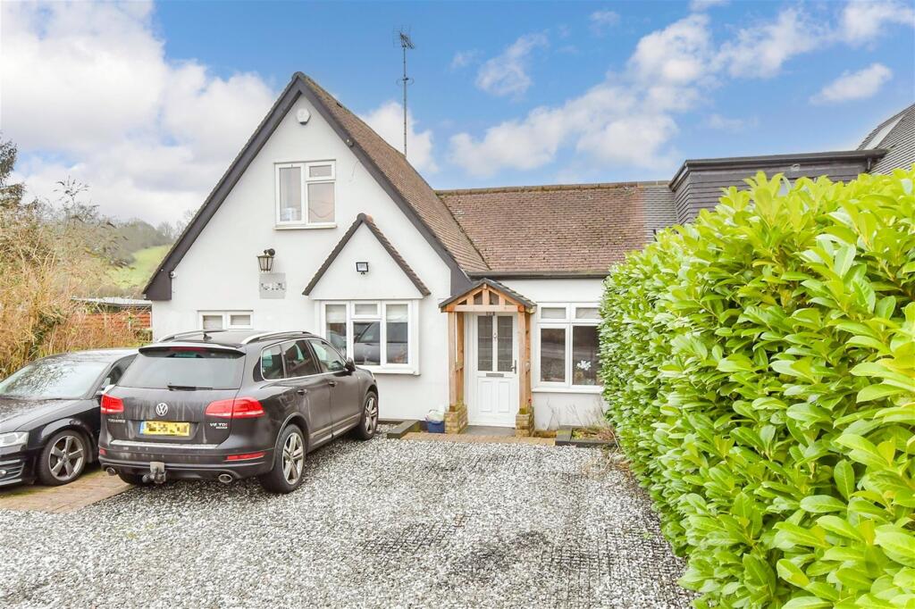 Additional image 14 of Sedge Green, Roydon, Essex