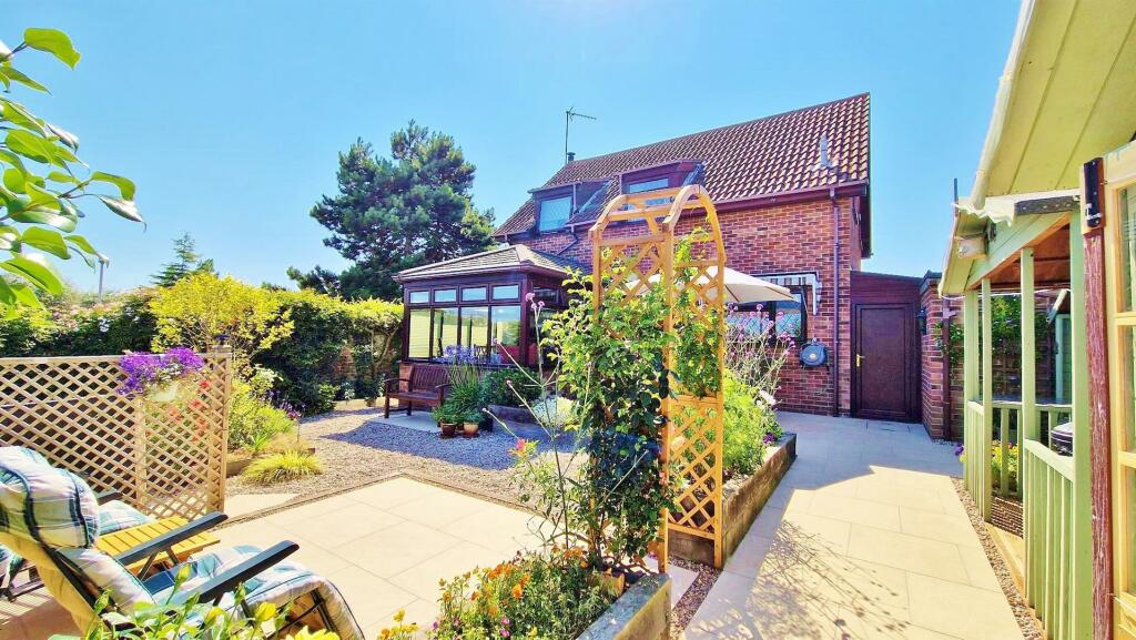 Additional image 28 of Thorns Way, Frinton Homelands