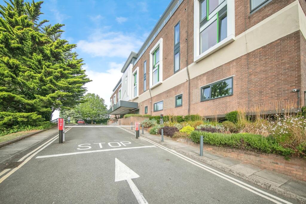 Additional image 16 of Bergholt Road, Colchester