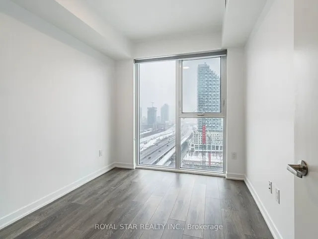 Additional image 24 of 20 Richardson St Unit 1703