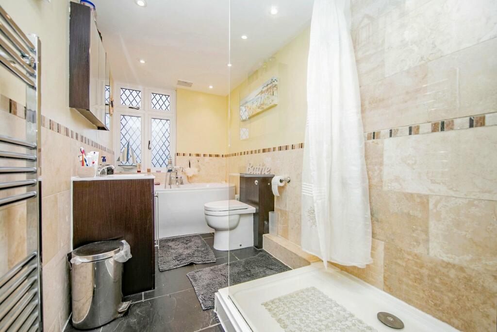 Additional image 14 of Arnold Road, Clacton-on-Sea, CO15