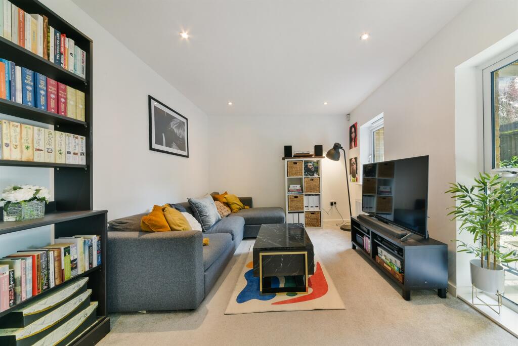 Additional image 7 of Selsdon Road, South Croydon