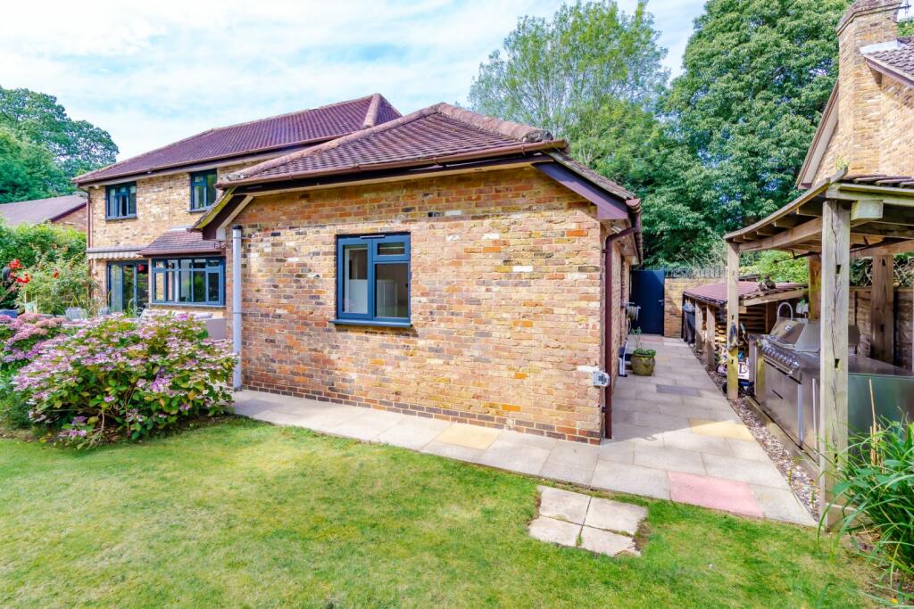 Additional image 27 of Birchwood Lane, Caterham, CR3