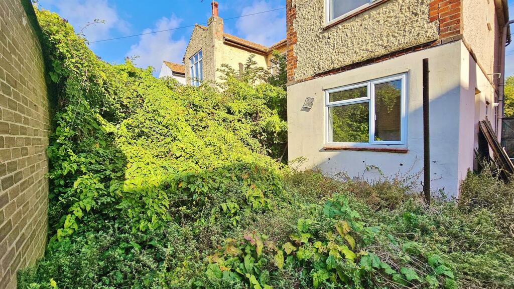 Additional image 14 of Standley Road, Walton On The Naze