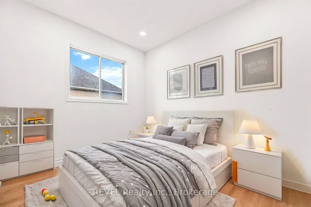 Additional image 20 of 92 Goldenlight Circ Unit 11