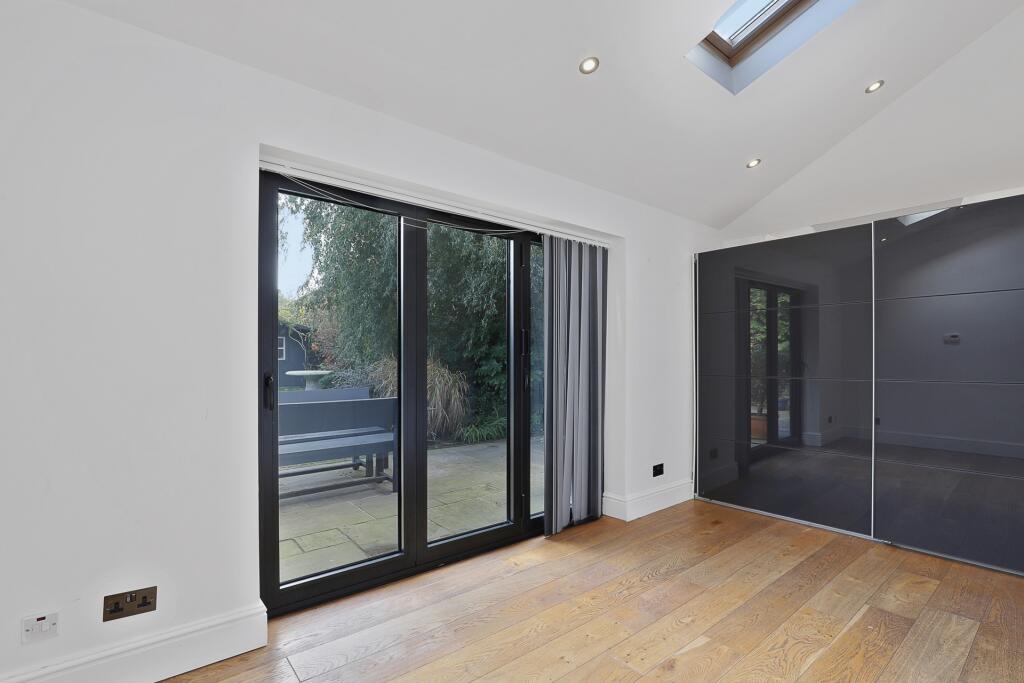 Additional image 14 of Lindsey Street, Epping, CM16