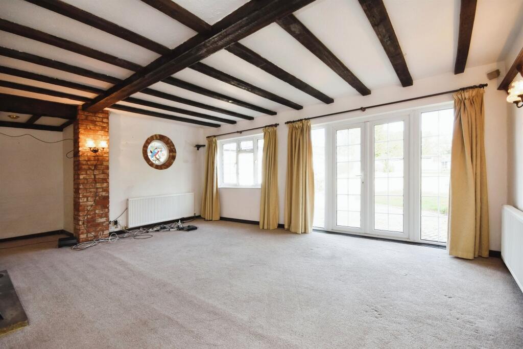 Additional image 7 of Hatch Road, Pilgrims Hatch, Brentwood