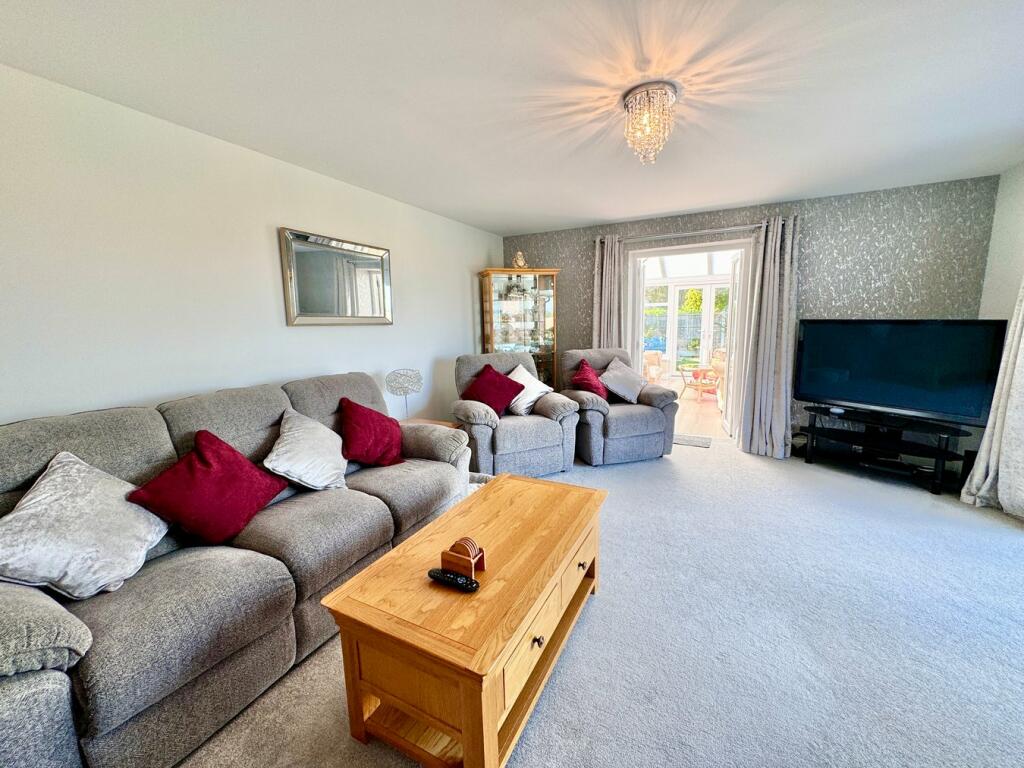 Additional image 7 of Farm Close, KIRBY CROSS, Frinton on Sea, CO13