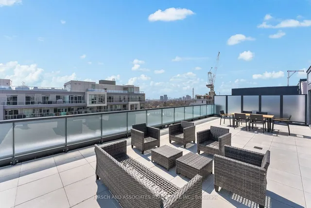 Additional image 32 of 840 St Clair Ave Unit 904