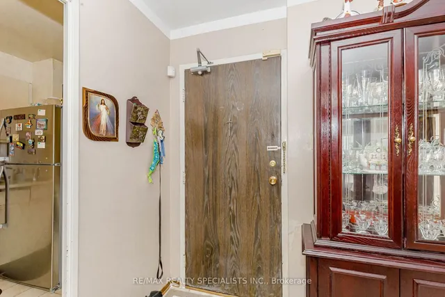 Additional image 11 of 1 Four Winds Dr Unit 106