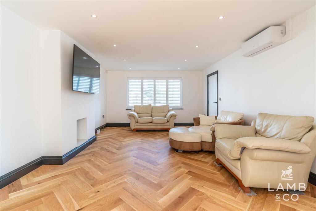 Additional image 10 of Freshwinds, Percival Road, Walton On The Naze