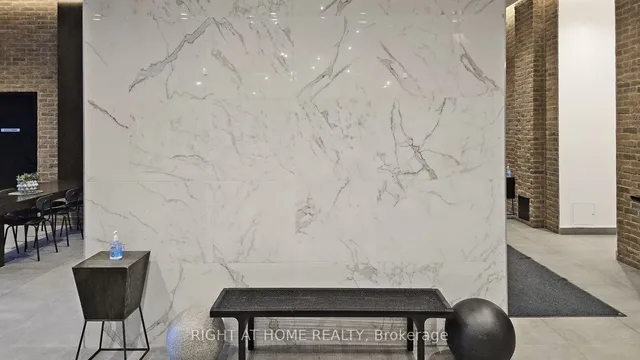 Additional image 8 of 2799 Kingston Rd Unit 306