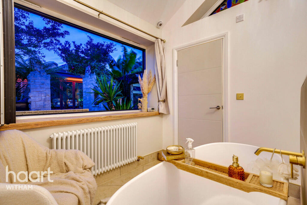 Additional image 7 of Benton Close, Witham