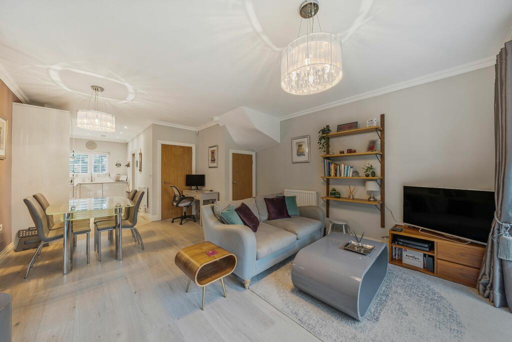 Additional image 6 of Alders Grove, Caterham, CR3