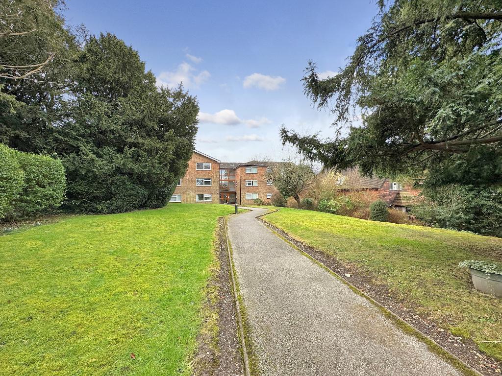 Additional image 15 of Beech Avenue, Sanderstead, Surrey, CR2 0NL