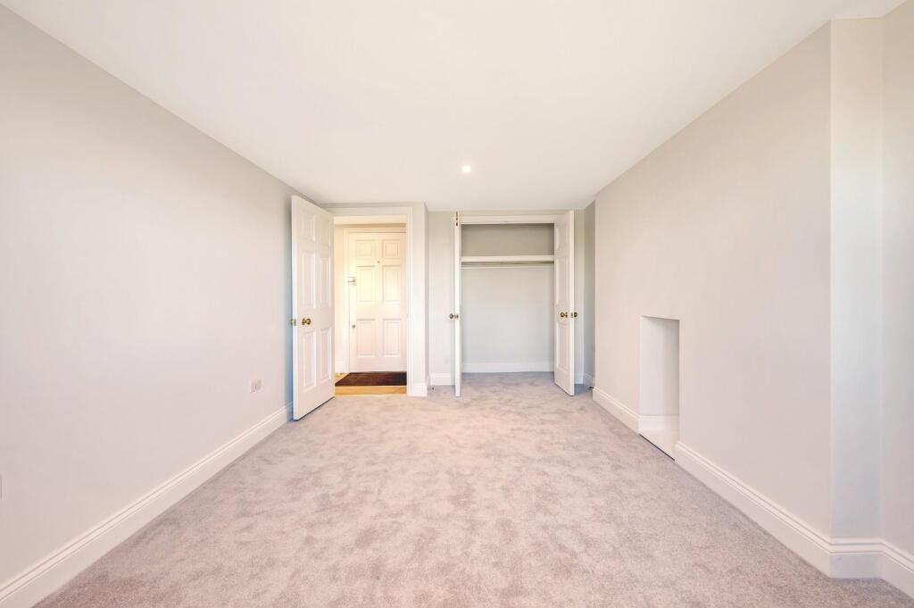 Additional image 8 of Brizes Park, Kelvedon Hatch