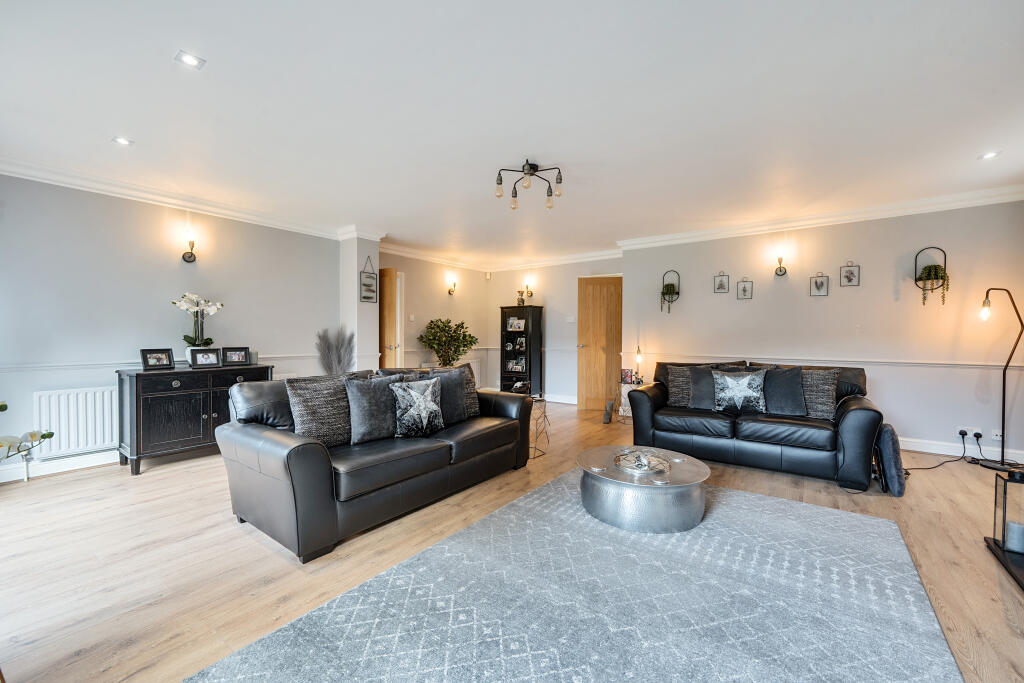 Additional image 11 of Chaldon Common Road, Caterham, CR3