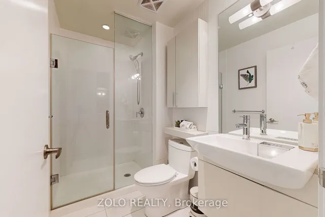 Additional image 23 of 25 Capreol Crt Unit 3306