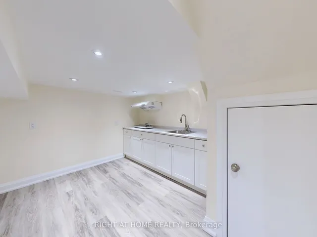 Additional image 31 of 22 Hollingsworth Circ