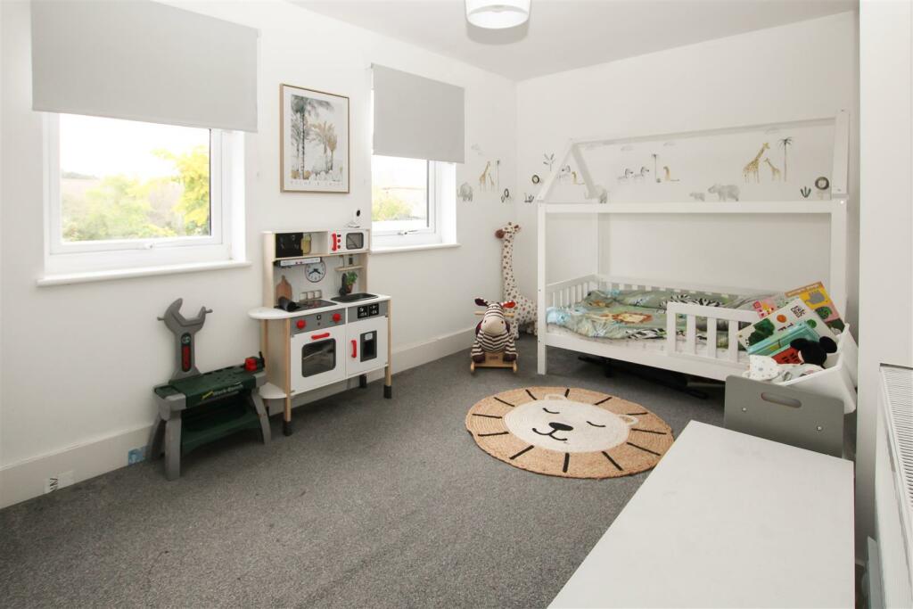 Additional image 6 of Crescent Road, Warley, Brentwood