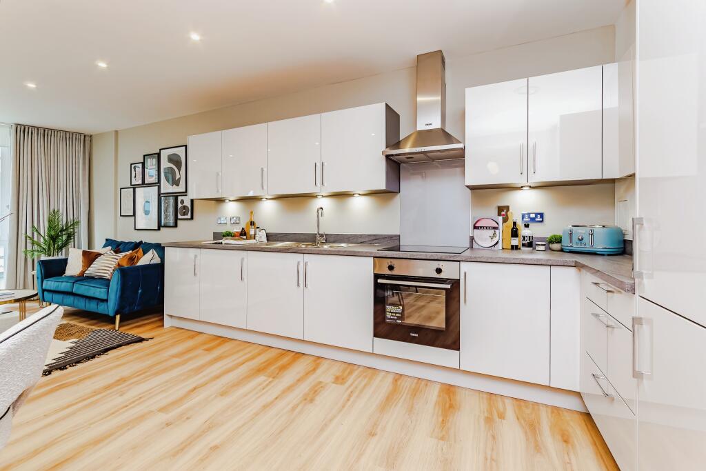 Additional image 5 of Crescent Gardens, 38 Cherry Orchard Road, Croydon, CR0