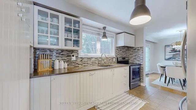 Additional image 14 of 45 Esplanade Rd