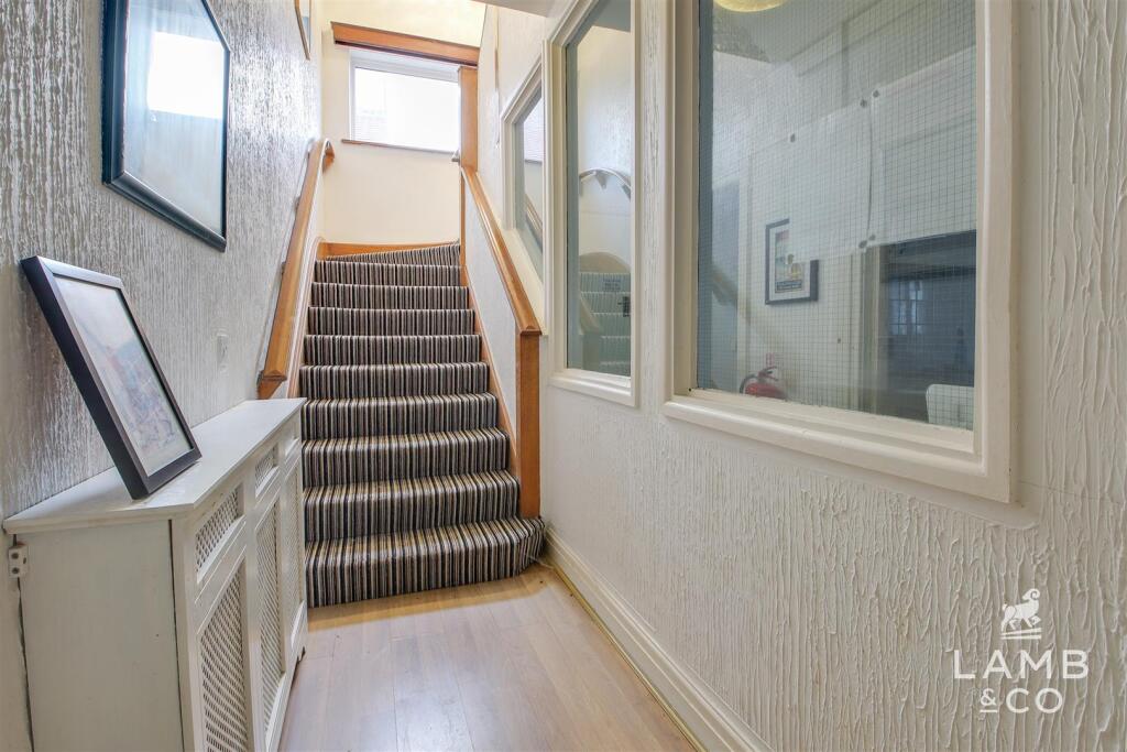 Additional image 13 of Cliff Parade, Walton On The Naze