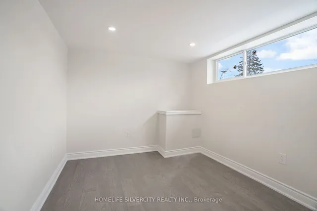 Additional image 29 of 168 Folkstone Cres