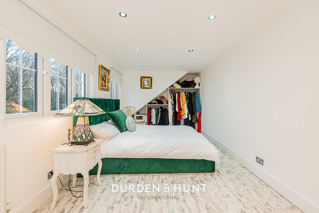 Additional image 17 of Hook End Road, Hook End, CM15