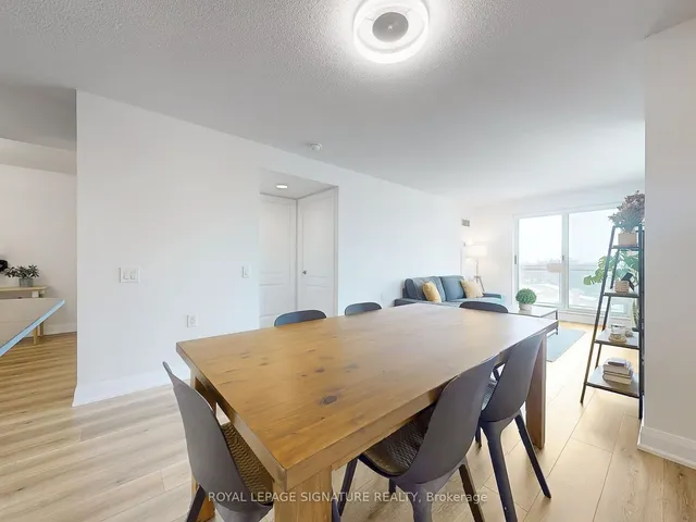 Additional image 11 of 21 Hillcrest Ave Unit 1807