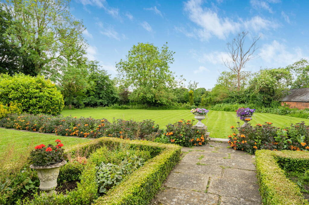 Additional image 12 of Campions, Old Harlow, CM17