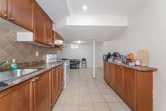 Additional image 36 of 59 Parkside Dr