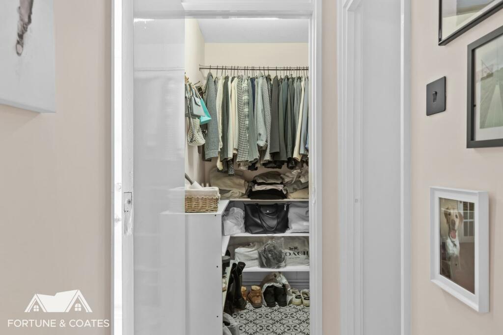 Additional image 9 of Little Cattins, Harlow